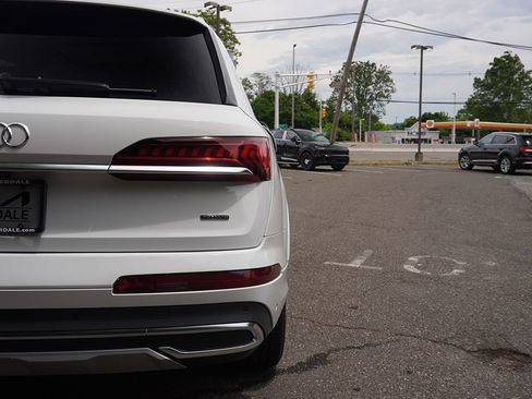 Used 2023 Audi Q7 3.0T Premium Plus AWD/4WD image 18