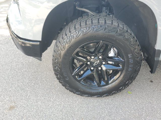 Certified 2024 Chevrolet Silverado 1500 Custom Trail Boss AWD/4WD image 11