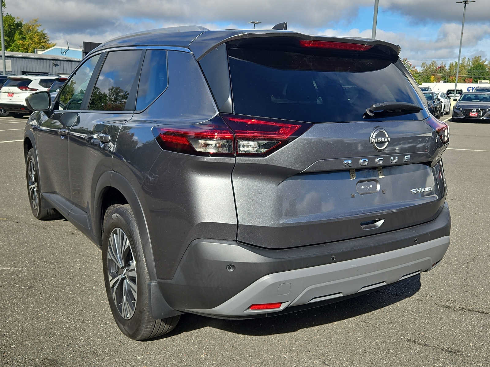 Used 2023 Nissan Rogue SV w/ SV Premium B Package AWD/4WD image 6