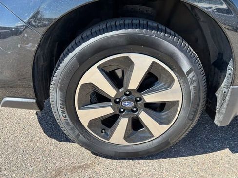 Used 2017 Subaru Forester 2.5i Limited image 11