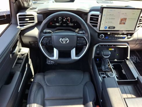 Used 2024 Toyota Tundra Platinum AWD/4WD image 12