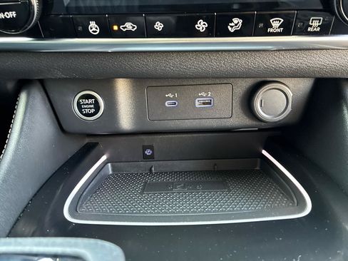 Used 2023 Nissan Rogue Platinum FWD image 55