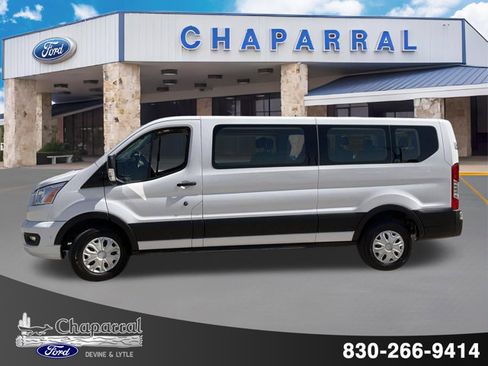 Certified 2022 Ford Transit 350 XLT RWD image 3