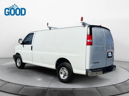 Used 2021 Chevrolet Express 2500 w/ Driver Convenience Package RWD image 3