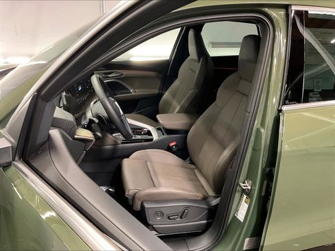 Certified 2025 Audi Q5 Prestige AWD/4WD image 22