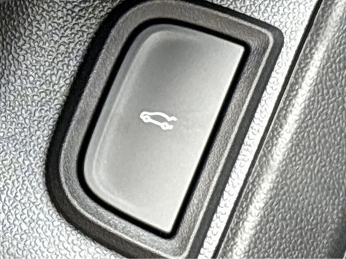 New 2026 Chevrolet Equinox ACTIV FWD image 30