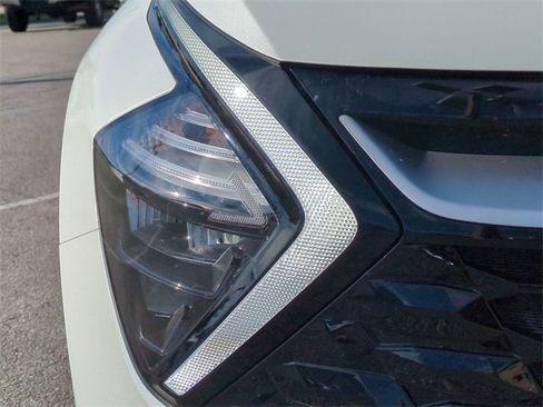 Used 2023 Kia Sportage EX image 10