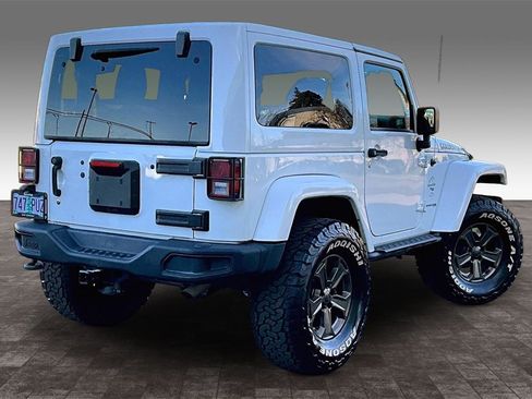 Used 2018 Jeep Wrangler Sport image 14