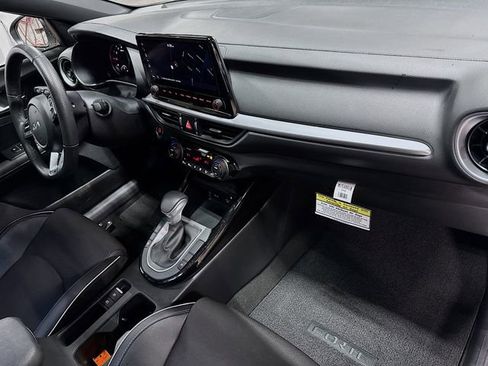 Used 2024 Kia Forte GT-Line w/ GT-Line Premium Package image 32