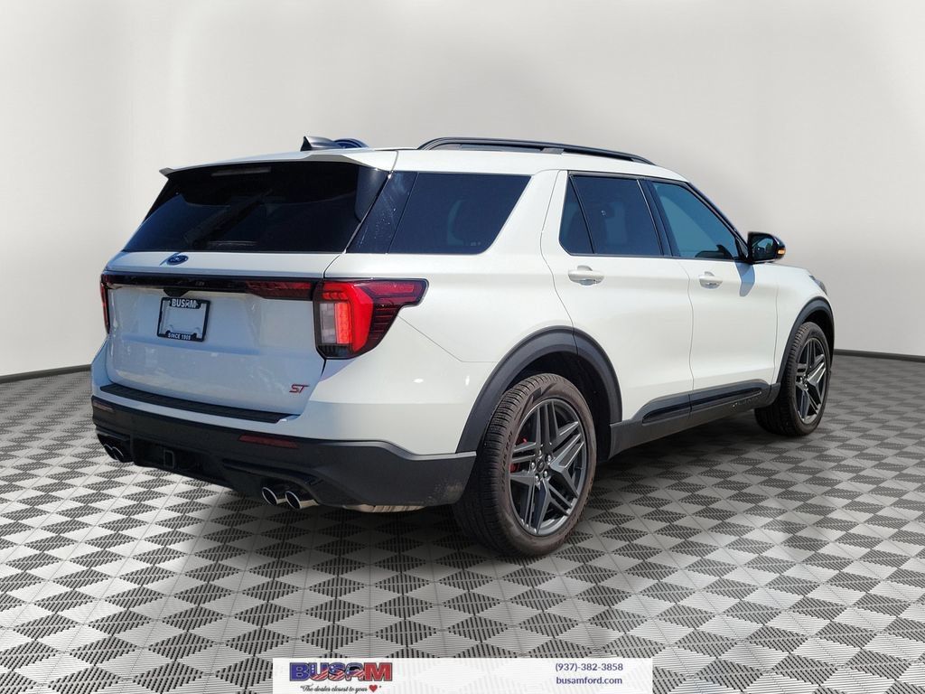 Used 2025 Ford Explorer ST w/ Sun And Sound Package AWD/4WD image 4