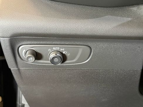 Used 2023 Buick Envision Preferred w/ Sport Touring Package image 19