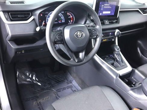 Used 2023 Toyota RAV4 XLE w/ Convenience Package image 9