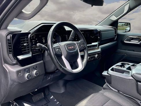 Used 2024 GMC Sierra 1500 Elevation AWD/4WD image 17