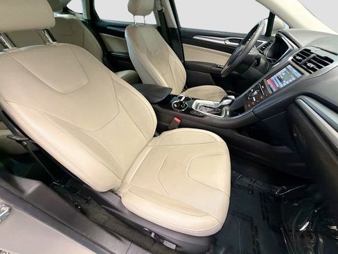 Used 2016 Ford Fusion Energi Titanium FWD image 15