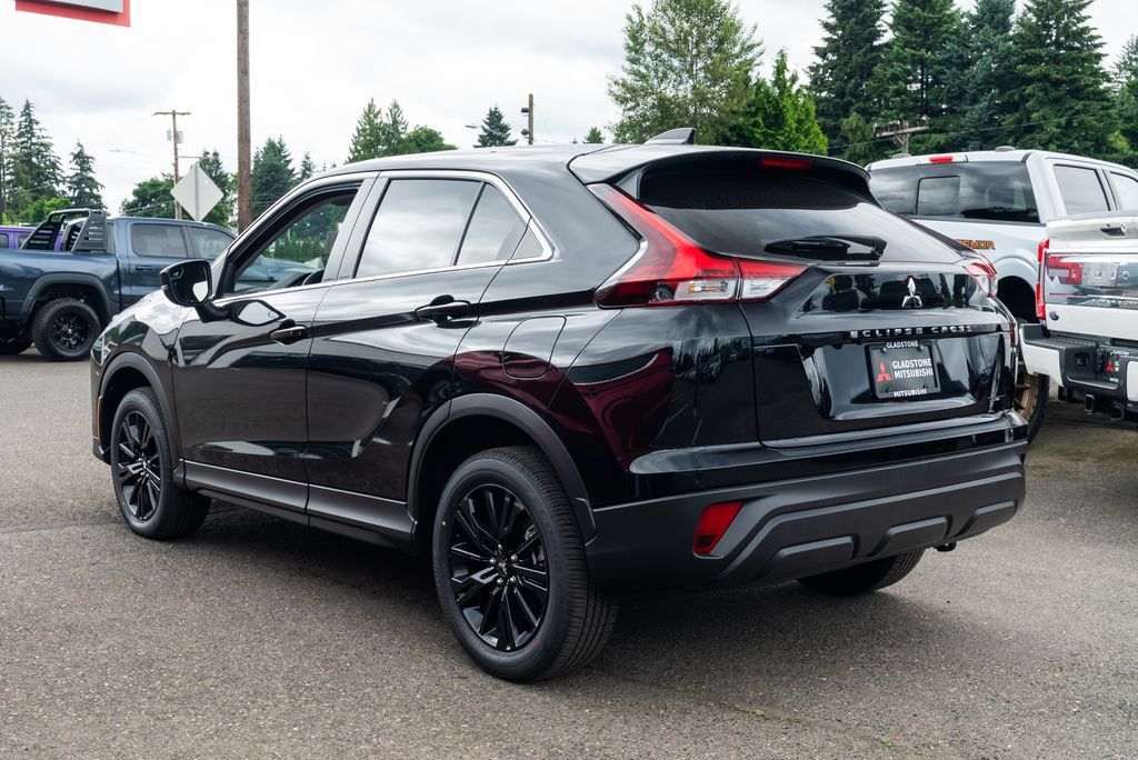 New 2026 Mitsubishi Eclipse Cross LE AWD/4WD image 4