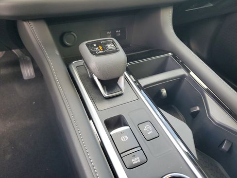 New 2026 Nissan Pathfinder SV image 17