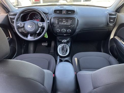 Used 2017 Kia Soul FWD image 9
