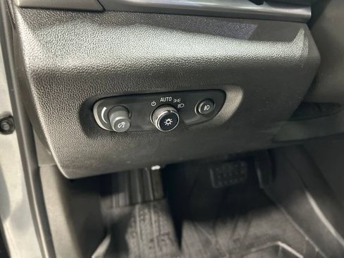 Used 2019 Chevrolet Traverse LT AWD/4WD image 14