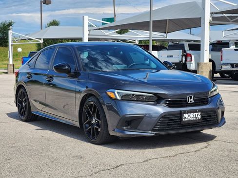Used 2023 Honda Civic Sport image 3
