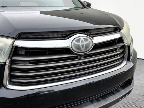 Used 2016 Toyota Highlander Limited Platinum AWD/4WD image 34