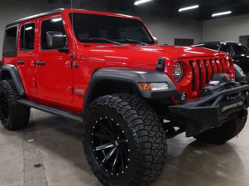 Used 2018 Jeep Wrangler Unlimited Sport S AWD/4WD image 7