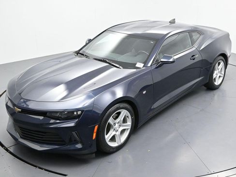 Used 2016 Chevrolet Camaro LT RWD image 39