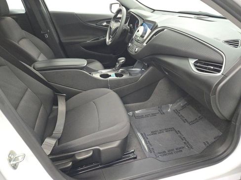 Used 2024 Chevrolet Malibu LT image 7