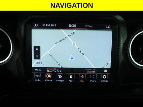 Used 2022 Jeep Wrangler Unlimited Sahara w/ LED Lighting Group AWD/4WD image 9