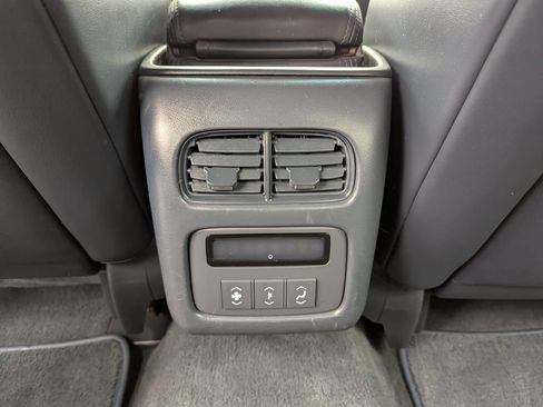 Used 2007 Cadillac DTS FWD image 33