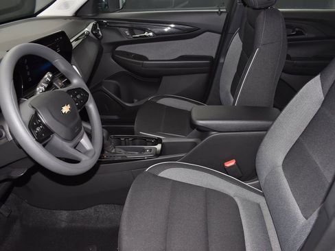 New 2026 Chevrolet TrailBlazer LS image 13