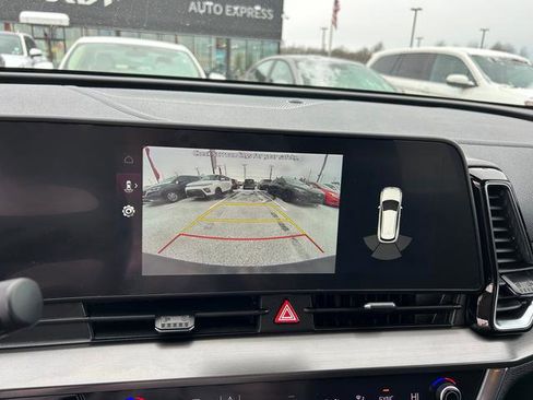Certified 2023 Kia Sportage EX image 18