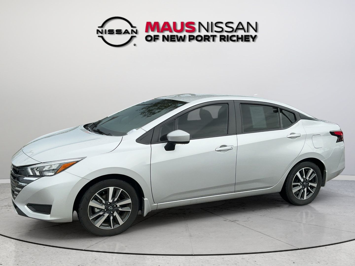 Certified 2025 Nissan Versa SV w/ Trunk Package FWD image 4