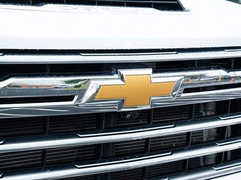 Used 2024 Chevrolet Silverado 3500 High Country AWD/4WD image 6