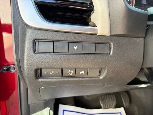 Used 2023 Nissan Rogue SL AWD/4WD image 23