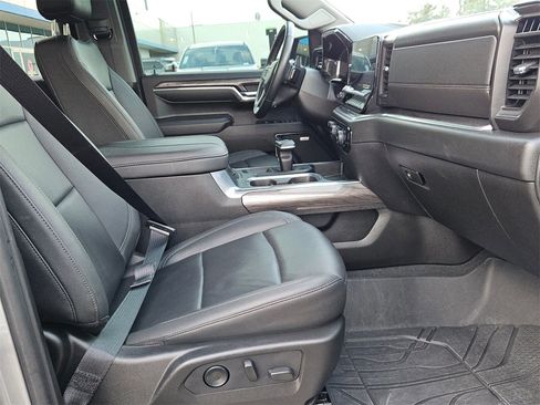 Used 2024 Chevrolet Silverado 1500 LTZ w/ LTZ Convenience Package II image 24