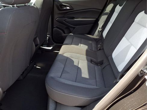 New 2026 Chevrolet Trax RS w/ Sunroof Package FWD image 22