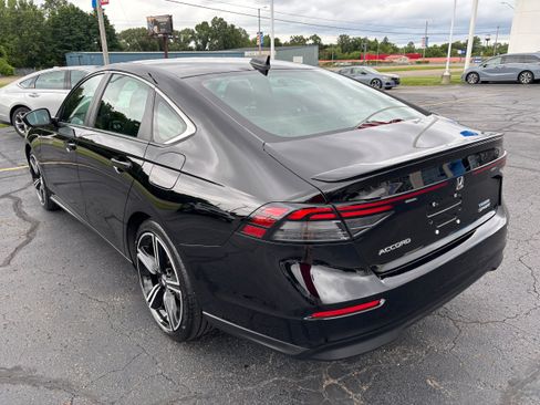 Used 2023 Honda Accord Sport image 8
