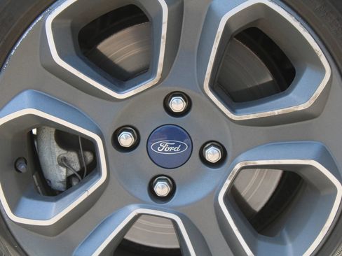 Used 2019 Ford EcoSport S AWD/4WD image 18