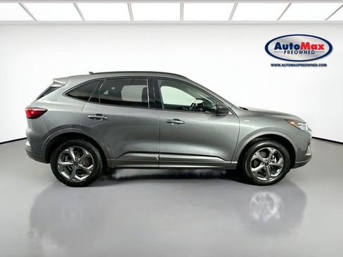 Used 2024 Ford Escape ST-Line image 9