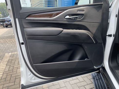 Used 2021 Cadillac Escalade Sport Platinum w/ Heavy-Duty Trailer Package image 15