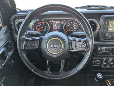 Used 2018 Jeep Wrangler Unlimited Sport S AWD/4WD image 16
