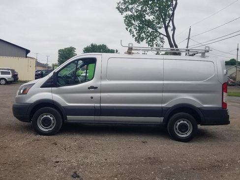 Used 2016 Ford Transit 250 130 Low Roof RWD image 2
