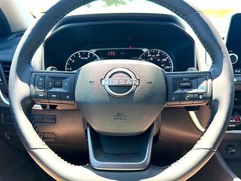 New 2026 Nissan Rogue SV FWD image 17