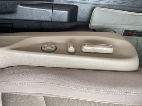 Certified 2023 Honda Odyssey EX image 16