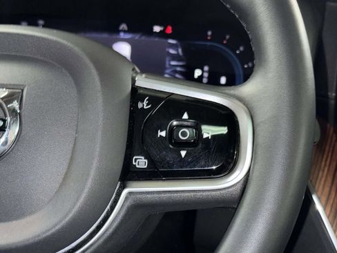 Used 2023 Volvo XC60 B6 Ultimate AWD/4WD image 29
