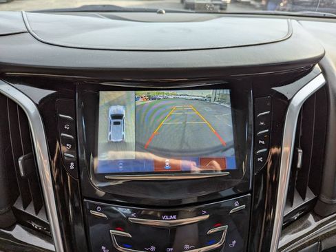 Used 2020 Cadillac Escalade Platinum AWD/4WD image 23