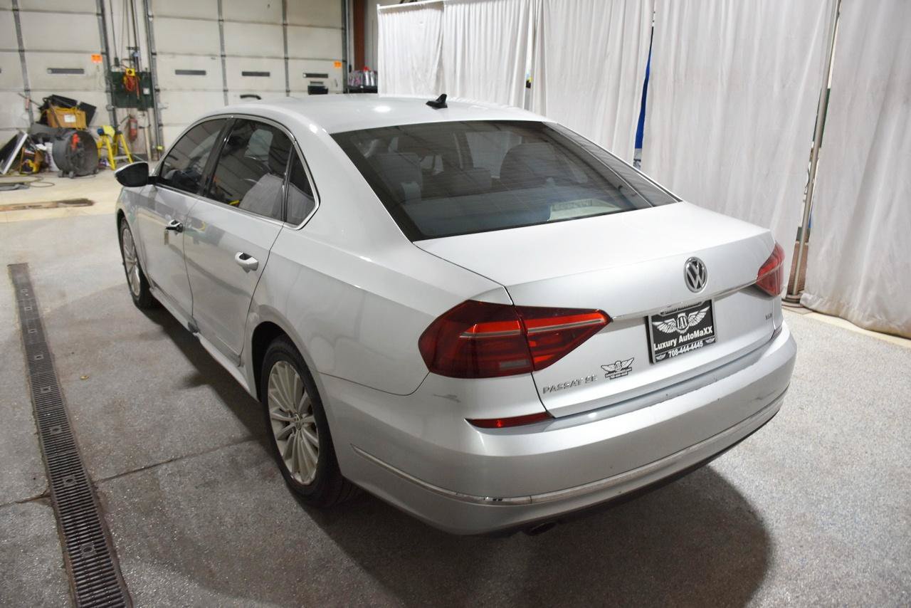 Used 2017 Volkswagen Passat 1.8T SE FWD image 4