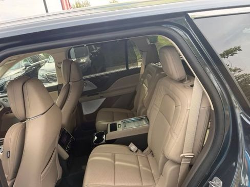 Used 2024 Lincoln Aviator Reserve w/ Equipment Group 201A AWD/4WD image 12