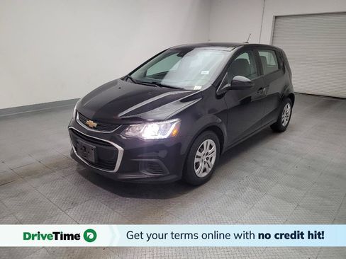 Used 2020 Chevrolet Sonic LT FWD image 1
