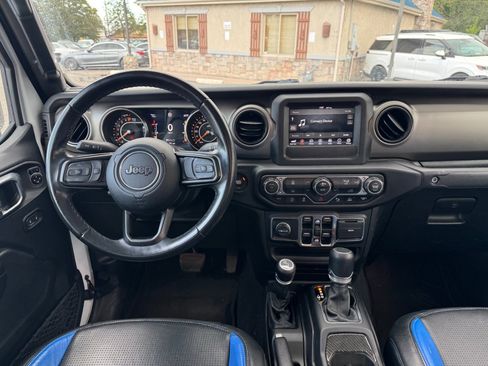 Used 2021 Jeep Gladiator Sport AWD/4WD image 12